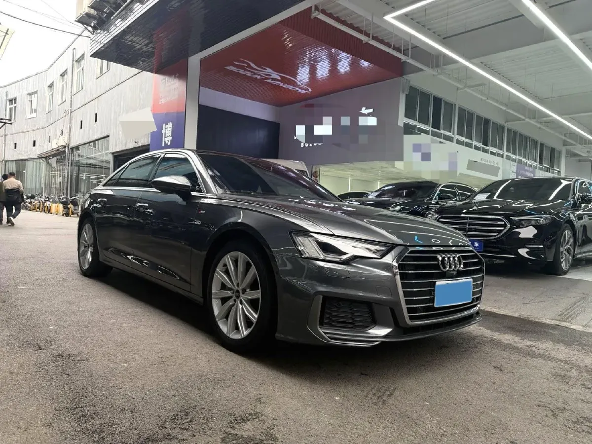 2022 Audi A6L 2.0T 224HP L4 7DCT,autocango,china used car exporter,china ev exporter,chinese used car exporter,chinese used ev exporter