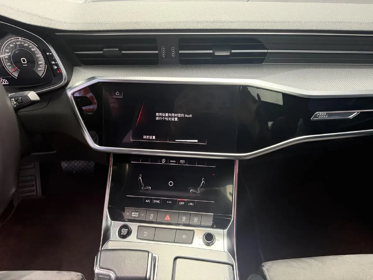 2022 Audi A6L 2.0T 224HP L4 7DCT,autocango,china used car exporter,china ev exporter,chinese used car exporter,chinese used ev exporter