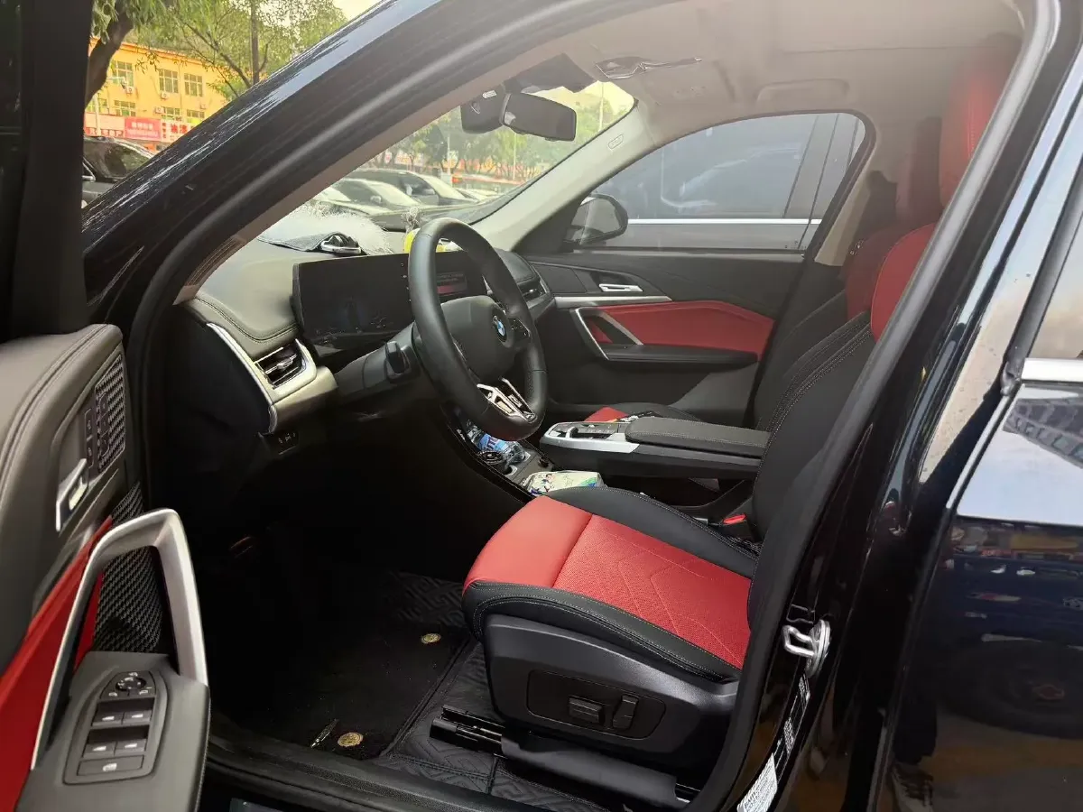 2023 BMW X1 2.0T 204HP L4 7DCT,autocango,china used car exporter,china ev exporter,chinese used car exporter,chinese used ev exporter