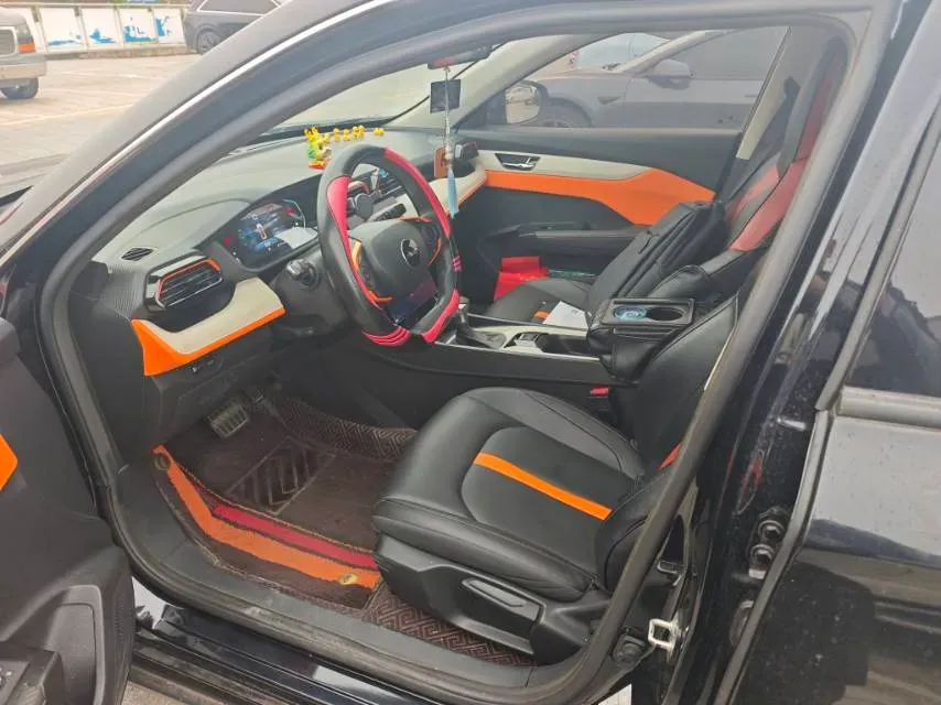 2023 DongFeng Aeolus YiXuan 1.5L 125HP L4 6DCT,autocango,china used car exporter,china ev exporter,chinese used car exporter,chinese used ev exporter