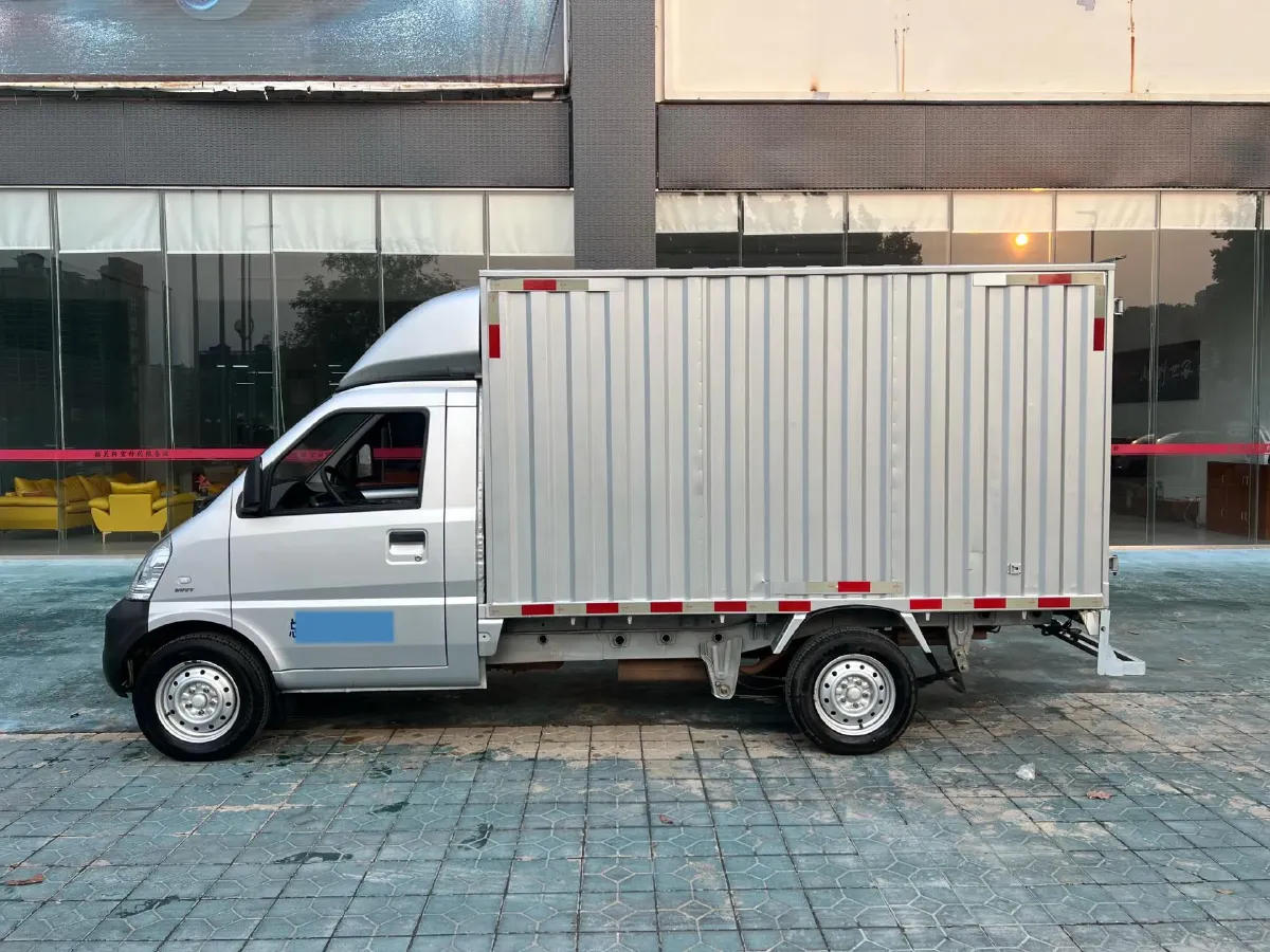 2022 WuLing RongGuang Mini Truck 1.5L 99HP L4 5MT,autocango,china used car exporter,china ev exporter,chinese used car exporter,chinese used ev exporter