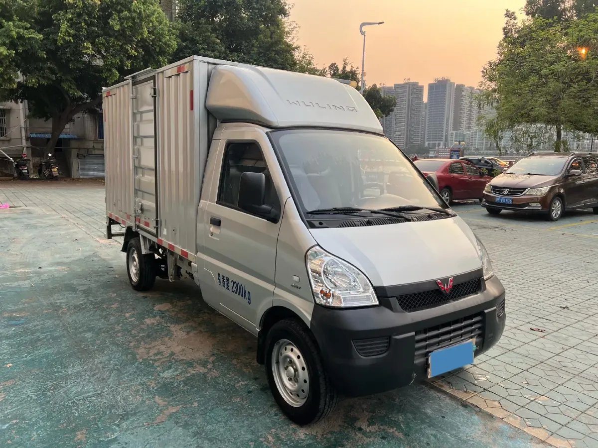 2022 WuLing RongGuang Mini Truck 1.5L 99HP L4 5MT,autocango,china used car exporter,china ev exporter,chinese used car exporter,chinese used ev exporter