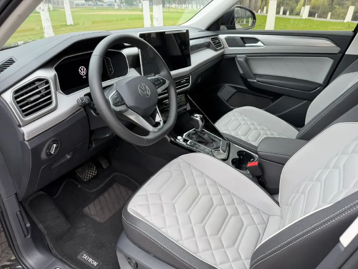 2024 Volkswagen Tayron 2.0T 186HP L4 7DCT,autocango,china used car exporter,china ev exporter,chinese used car exporter,chinese used ev exporter