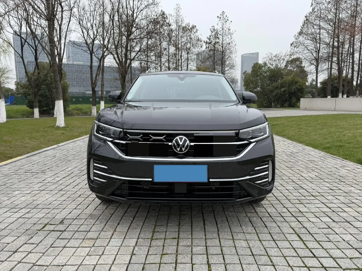 2024 Volkswagen Tayron 2.0T 186HP L4 7DCT,autocango,china used car exporter,china ev exporter,chinese used car exporter,chinese used ev exporter