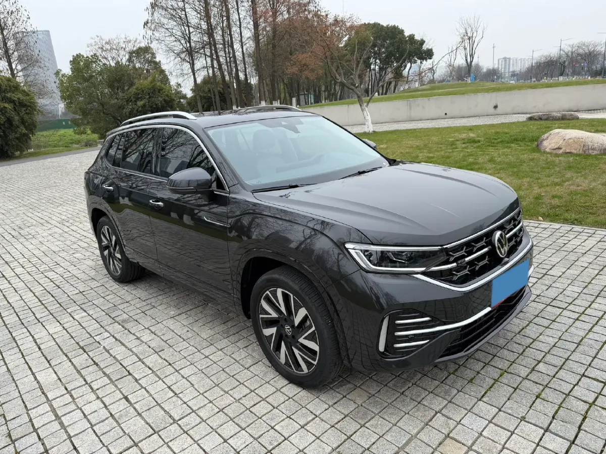 2024 Volkswagen Tayron 2.0T 186HP L4 7DCT,autocango,china used car exporter,china ev exporter,chinese used car exporter,chinese used ev exporter