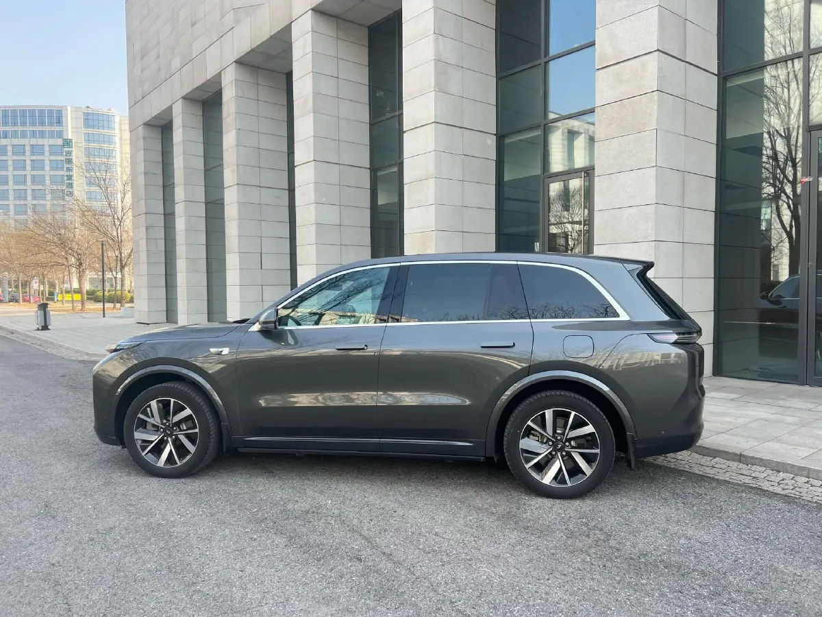 2023 Li L8 Range Extended 154HP REEV 40.9KWH,autocango,china used car exporter,china ev exporter,chinese used car exporter,chinese used ev exporter