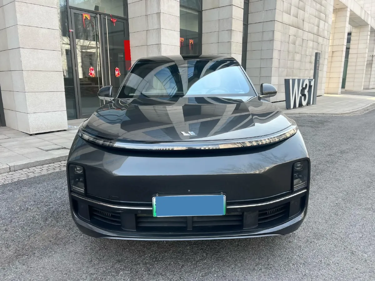 2023 Li L8 Range Extended 154HP REEV 40.9KWH,autocango,china used car exporter,china ev exporter,chinese used car exporter,chinese used ev exporter