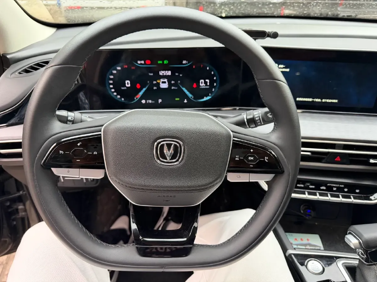 2022 ChangAn Eado 1.6L 128HP L4 CVT,autocango,china used car exporter,china ev exporter,chinese used car exporter,chinese used ev exporter