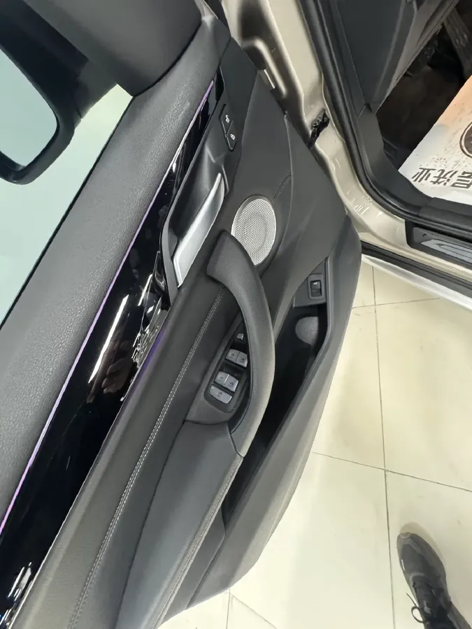 2021 BMW X1 1.5T 140HP L3 7DCT,autocango,china used car exporter,china ev exporter,chinese used car exporter,chinese used ev exporter