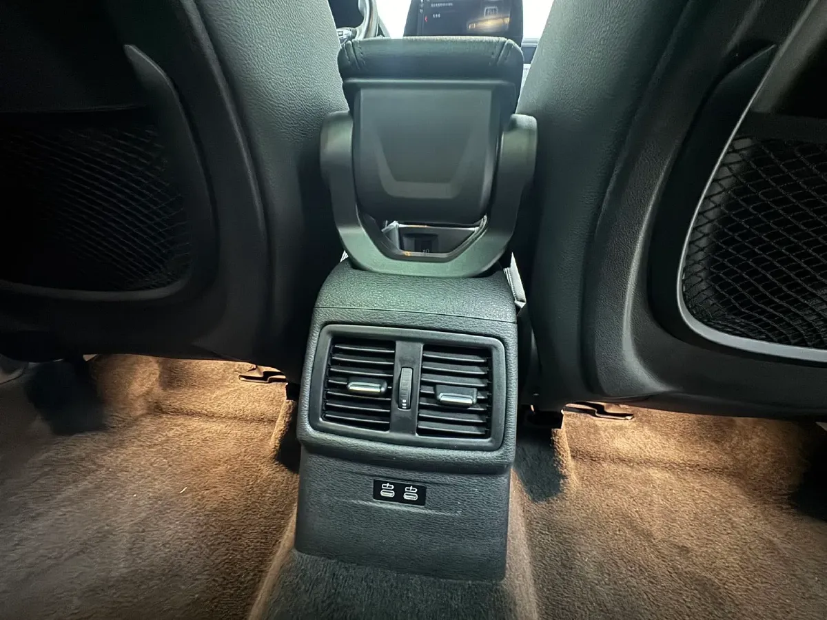 2021 BMW X1 1.5T 140HP L3 7DCT,autocango,china used car exporter,china ev exporter,chinese used car exporter,chinese used ev exporter