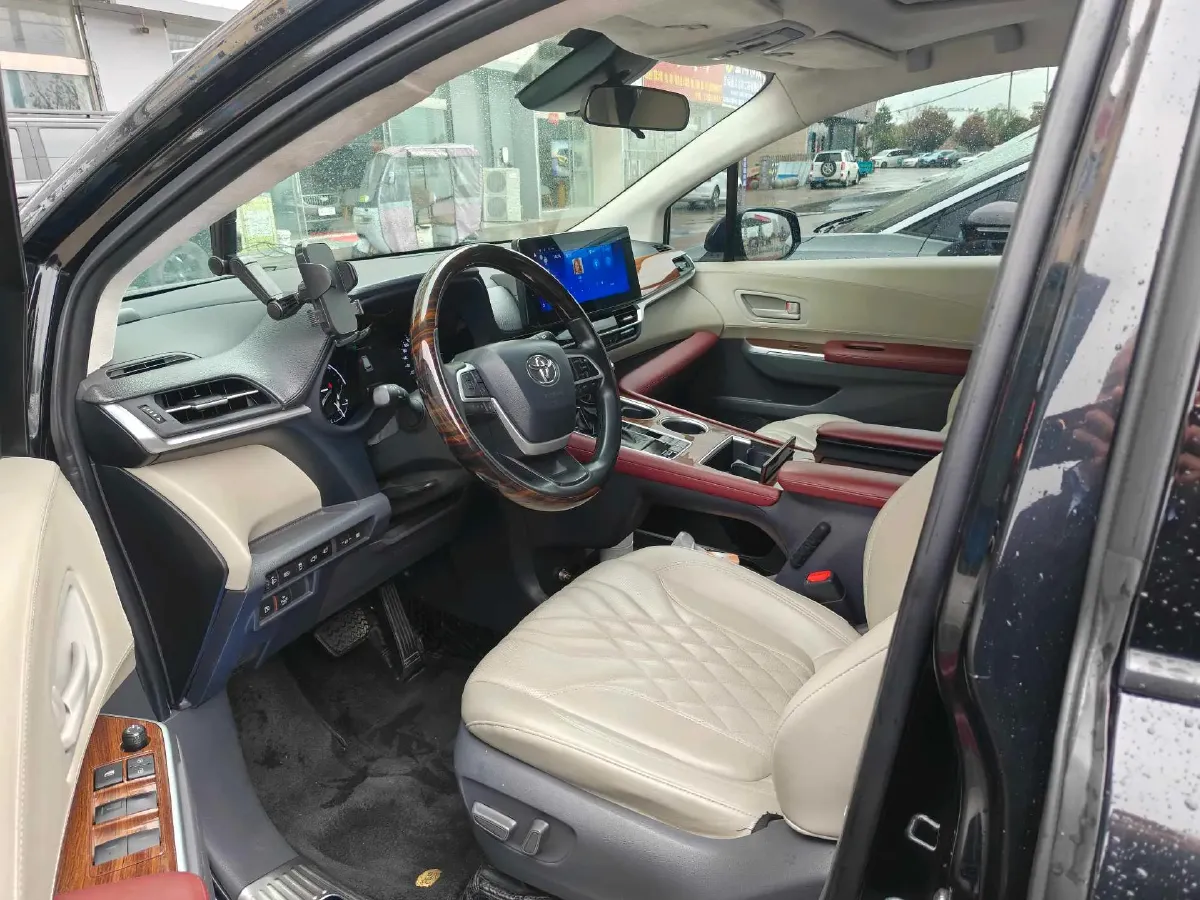 2021 Toyota Sienna 2.5L 192HP L4 E-CVT Hybrid,autocango,china used car exporter,china ev exporter,chinese used car exporter,chinese used ev exporter