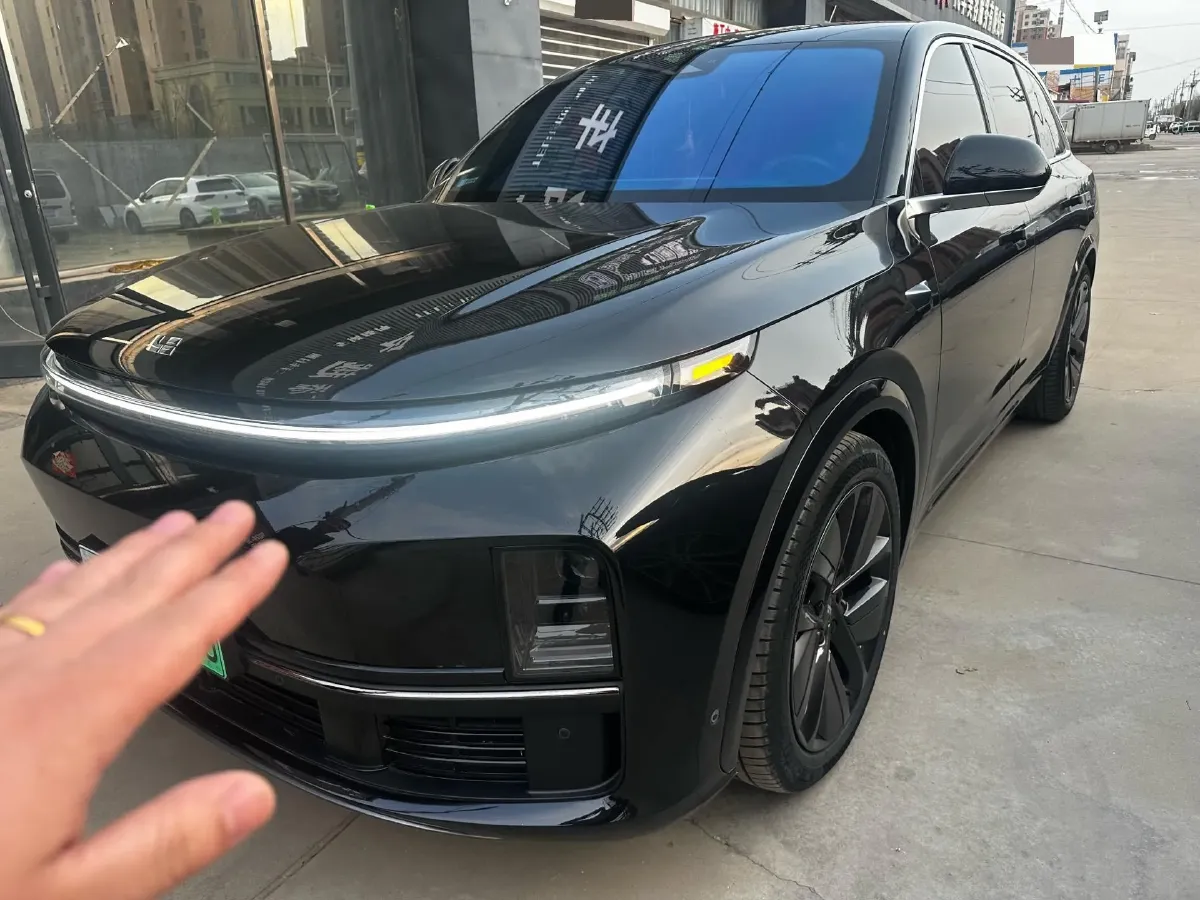 2023 Li L7 Range Extended 154HP REEV 40.9KWH,autocango,china used car exporter,china ev exporter,chinese used car exporter,chinese used ev exporter