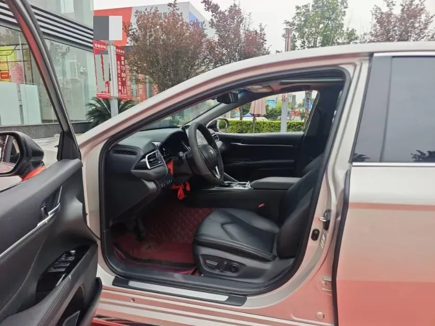 2021 Toyota Camry 2.5L 209HP L4 8AT,autocango,china used car exporter,china ev exporter,chinese used car exporter,chinese used ev exporter