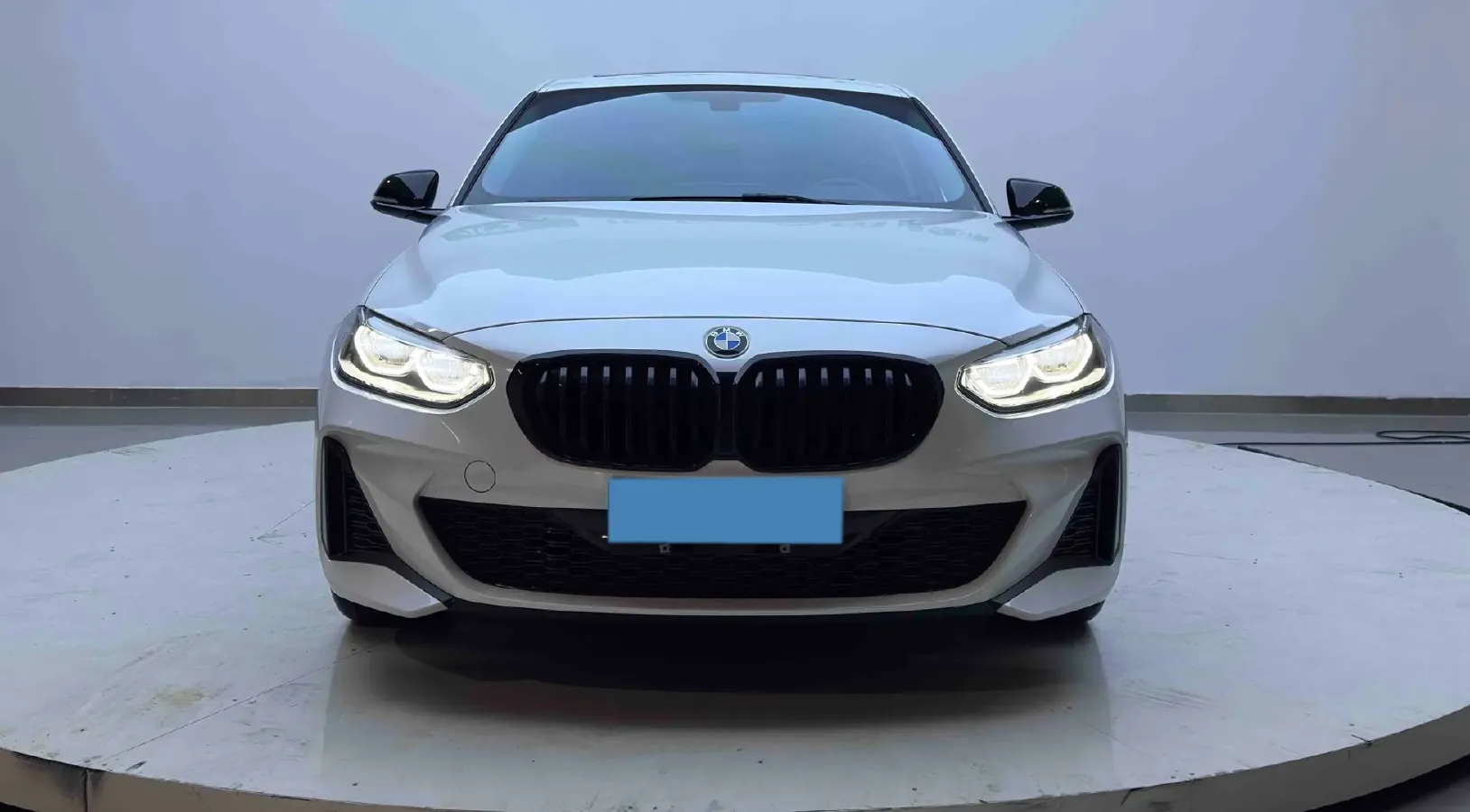 2021 BMW 1 Series 1.5T 140HP L3 7DCT,autocango,china used car exporter,china ev exporter,chinese used car exporter,chinese used ev exporter