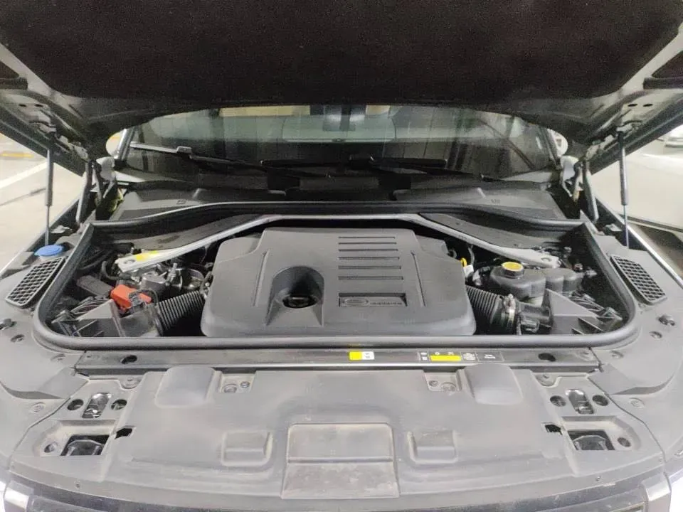2024 Land Rover Range Rover Sport 3.0T 400HP L6 8AT,autocango,china used car exporter,china ev exporter,chinese used car exporter,chinese used ev exporter