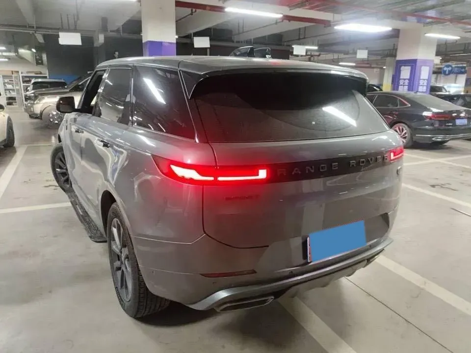 2024 Land Rover Range Rover Sport 3.0T 400HP L6 8AT,autocango,china used car exporter,china ev exporter,chinese used car exporter,chinese used ev exporter