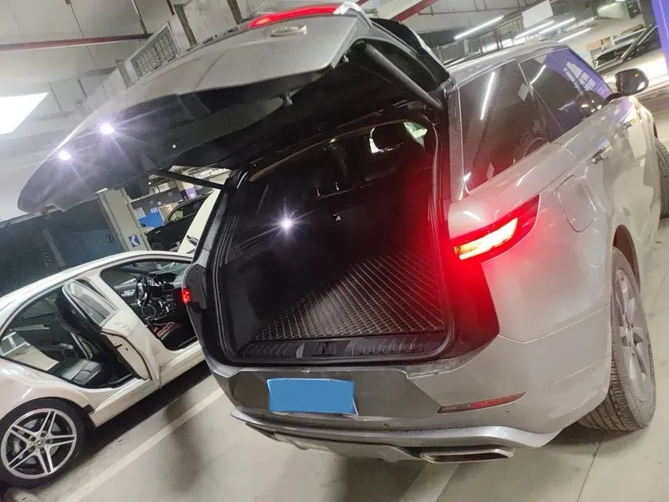 2024 Land Rover Range Rover Sport 3.0T 400HP L6 8AT,autocango,china used car exporter,china ev exporter,chinese used car exporter,chinese used ev exporter