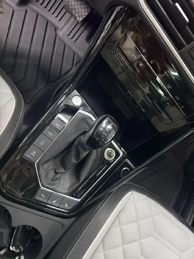 2023 Volkswagen Tayron 1.4T 150HP L4 7DCT,autocango,china used car exporter,china ev exporter,chinese used car exporter,chinese used ev exporter