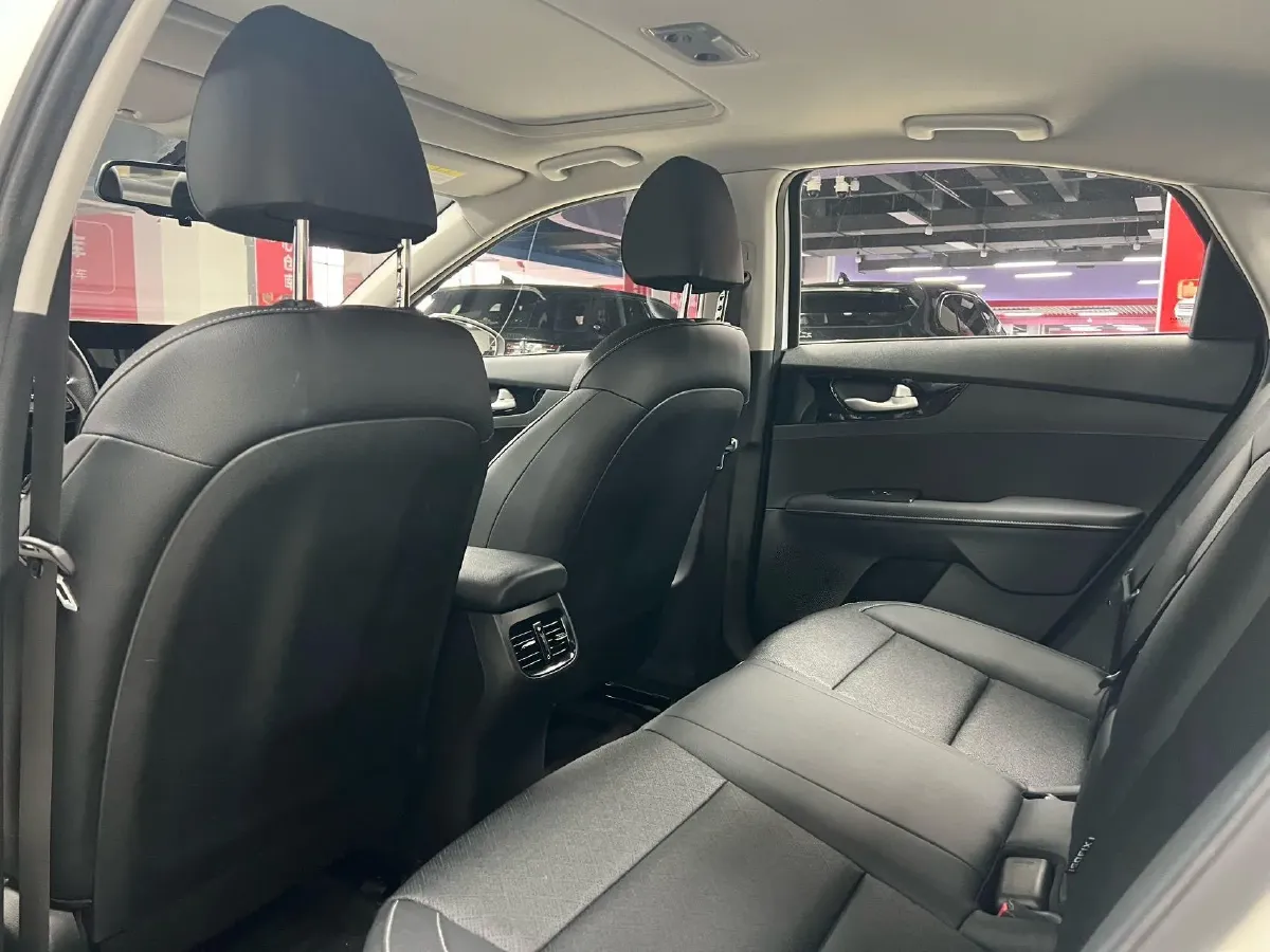 2021 Kia K3 1.5L 115HP L4 CVT,autocango,china used car exporter,china ev exporter,chinese used car exporter,chinese used ev exporter