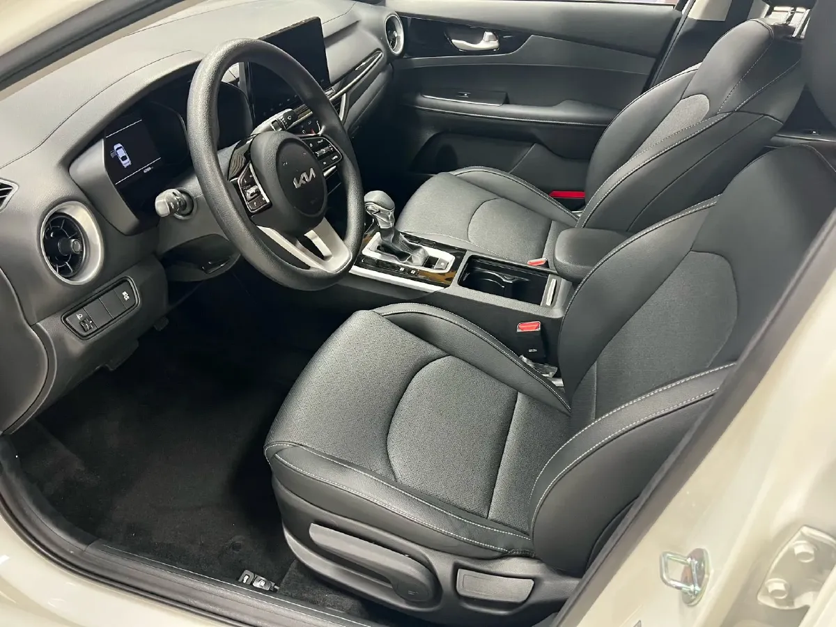 2021 Kia K3 1.5L 115HP L4 CVT,autocango,china used car exporter,china ev exporter,chinese used car exporter,chinese used ev exporter