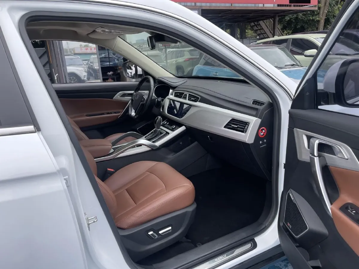 2018 Geely Azkarra 1.8T 184HP L4 6AT,autocango,china used car exporter,china ev exporter,chinese used car exporter,chinese used ev exporter