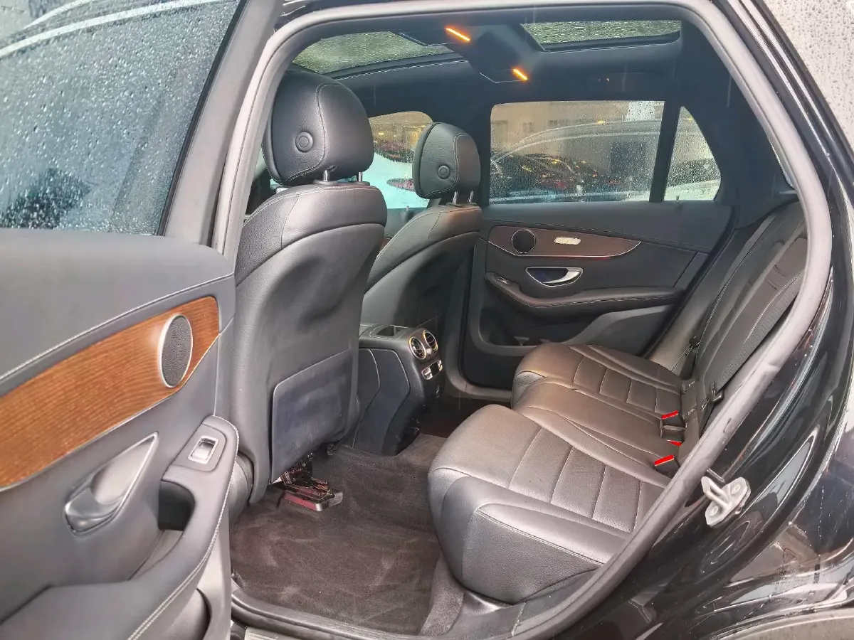 2022 Mercedes-Benz GLC Class 2.0T 258HP L4 9AT,autocango,china used car exporter,china ev exporter,chinese used car exporter,chinese used ev exporter