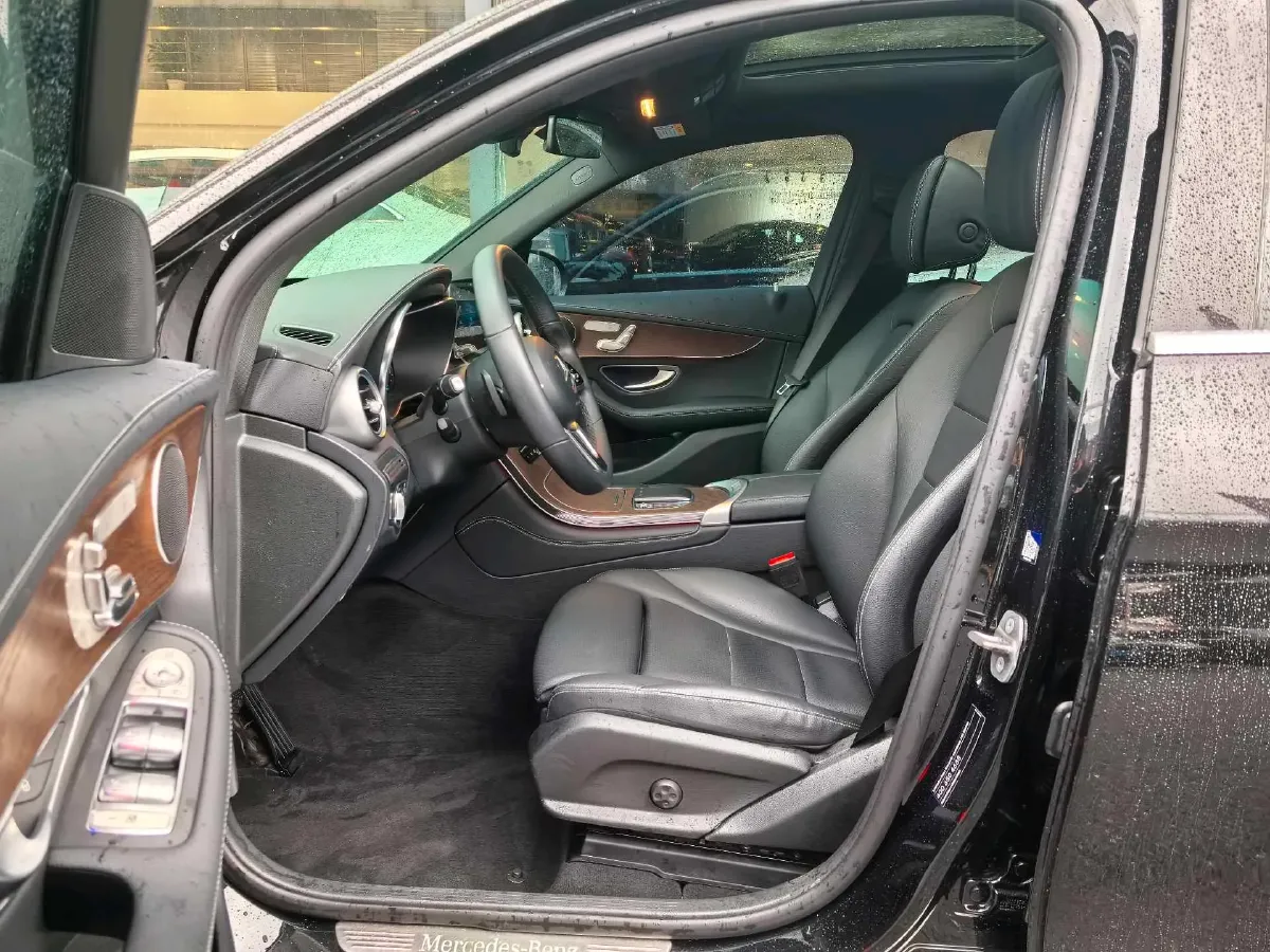 2022 Mercedes-Benz GLC Class 2.0T 258HP L4 9AT,autocango,china used car exporter,china ev exporter,chinese used car exporter,chinese used ev exporter