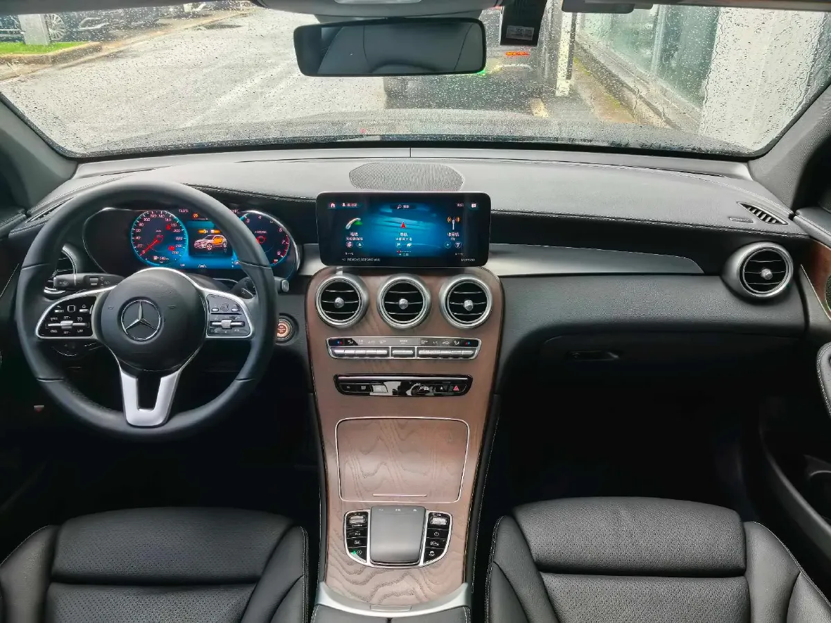 2022 Mercedes-Benz GLC Class 2.0T 258HP L4 9AT,autocango,china used car exporter,china ev exporter,chinese used car exporter,chinese used ev exporter
