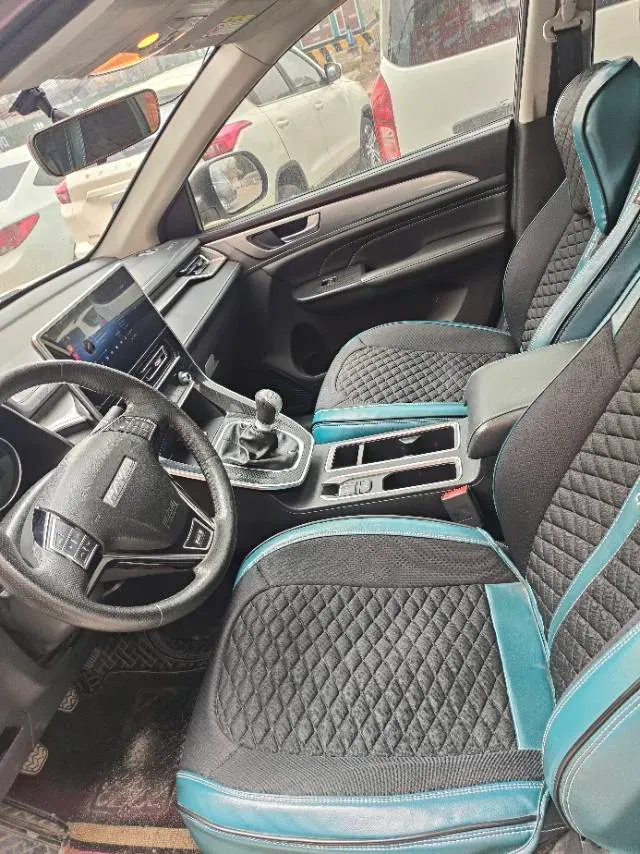 2021 Haval M6 1.5T 150HP L4 6MT,autocango,china used car exporter,china ev exporter,chinese used car exporter,chinese used ev exporter