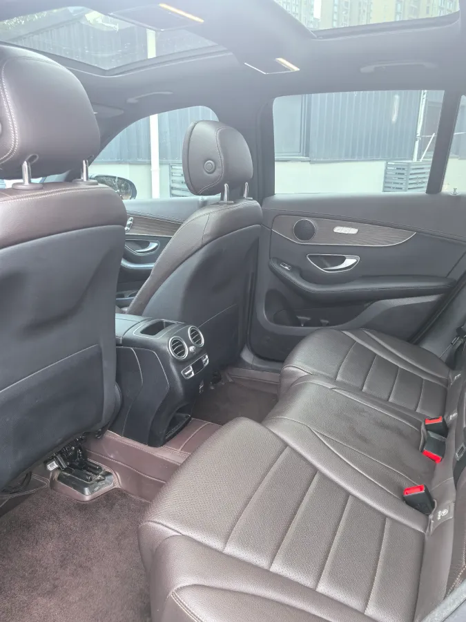 2022 Mercedes-Benz GLC Class 2.0T 197HP L4 9AT,autocango,china used car exporter,china ev exporter,chinese used car exporter,chinese used ev exporter