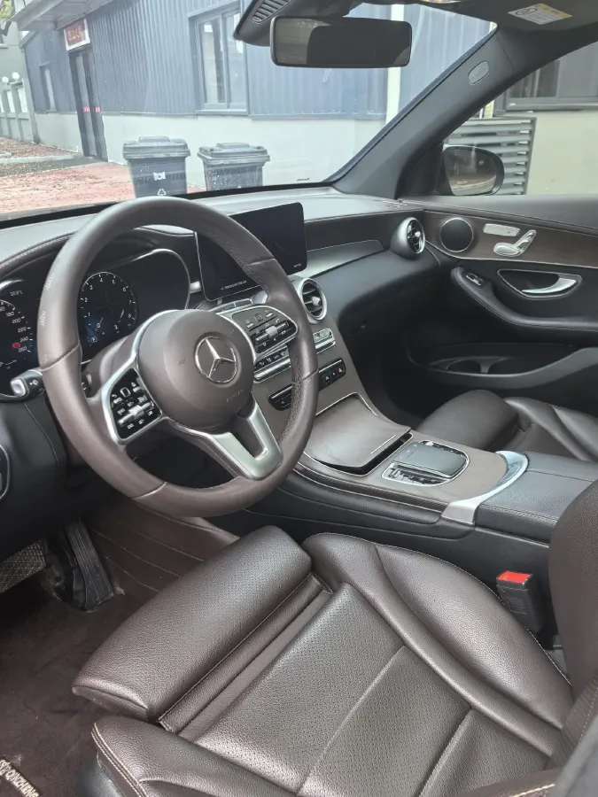 2022 Mercedes-Benz GLC Class 2.0T 197HP L4 9AT,autocango,china used car exporter,china ev exporter,chinese used car exporter,chinese used ev exporter