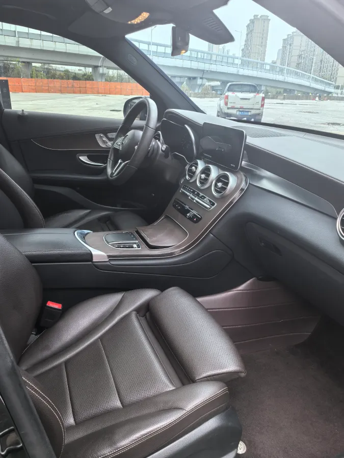 2022 Mercedes-Benz GLC Class 2.0T 197HP L4 9AT,autocango,china used car exporter,china ev exporter,chinese used car exporter,chinese used ev exporter