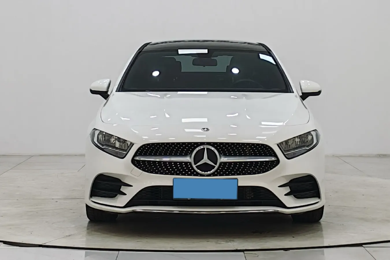 2022 Mercedes-Benz A Class 1.3T 136HP L4 7DCT,autocango,china used car exporter,china ev exporter,chinese used car exporter,chinese used ev exporter