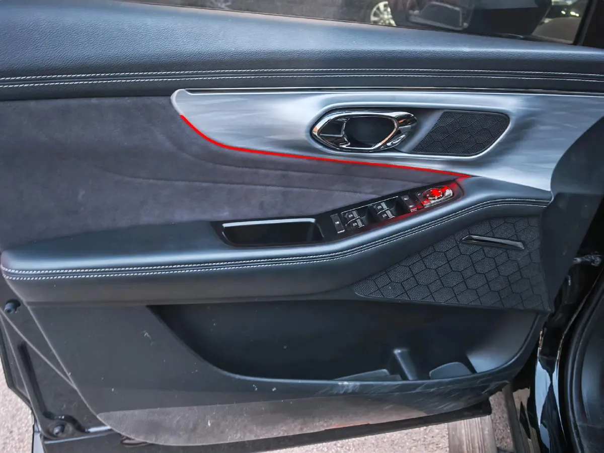 2022 GAC Trumpchi GS8 2.0T 190HP L4 E-CVT Hybrid,autocango,china used car exporter,china ev exporter,chinese used car exporter,chinese used ev exporter