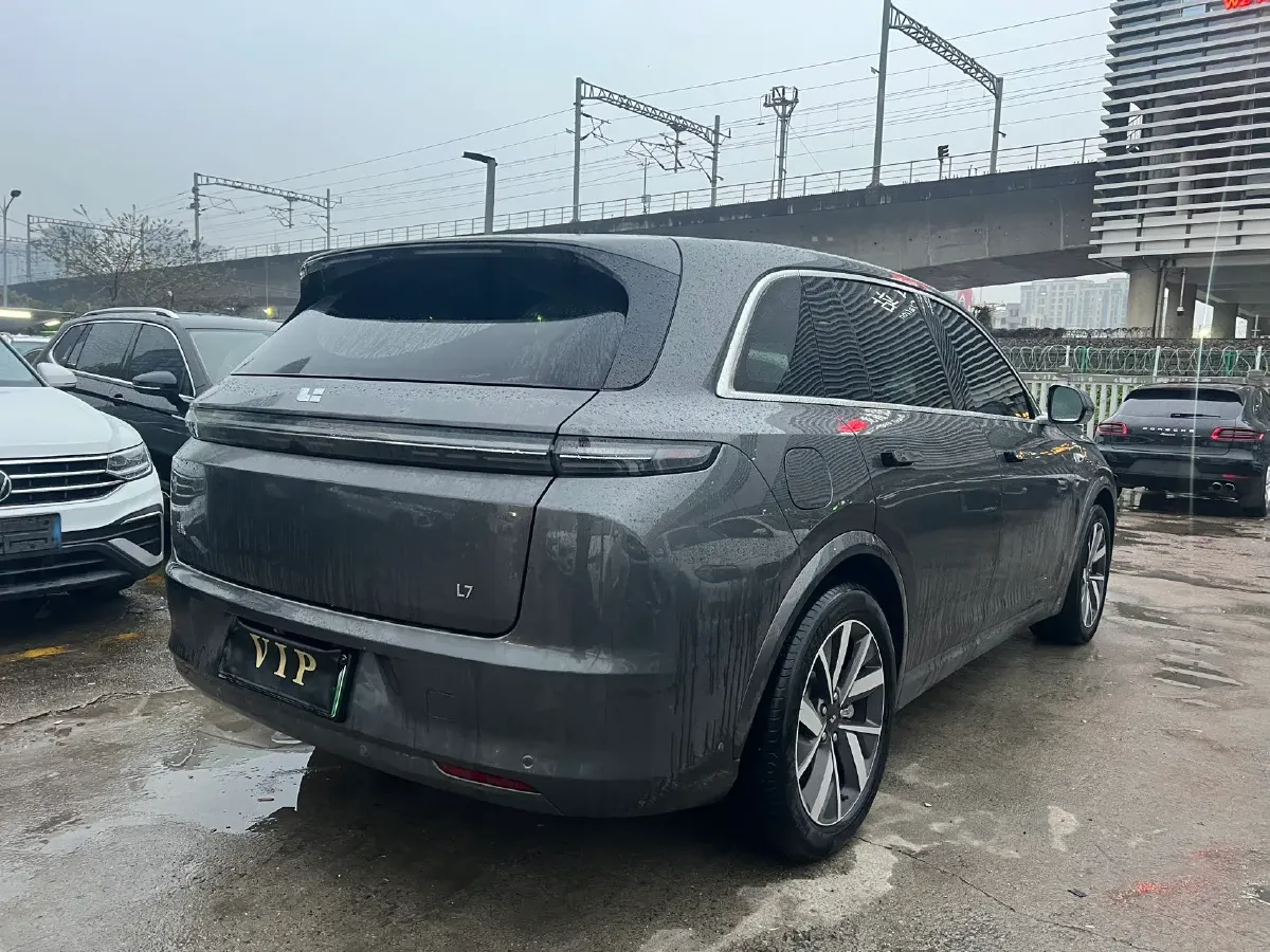 2023 Li L7 Range Extended 154HP REEV 40.9KWH,autocango,china used car exporter,china ev exporter,chinese used car exporter,chinese used ev exporter