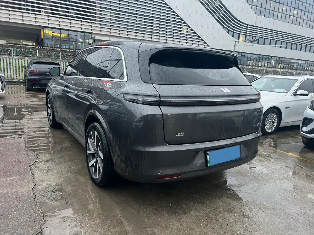 2023 Li L7 Range Extended 154HP REEV 40.9KWH,autocango,china used car exporter,china ev exporter,chinese used car exporter,chinese used ev exporter
