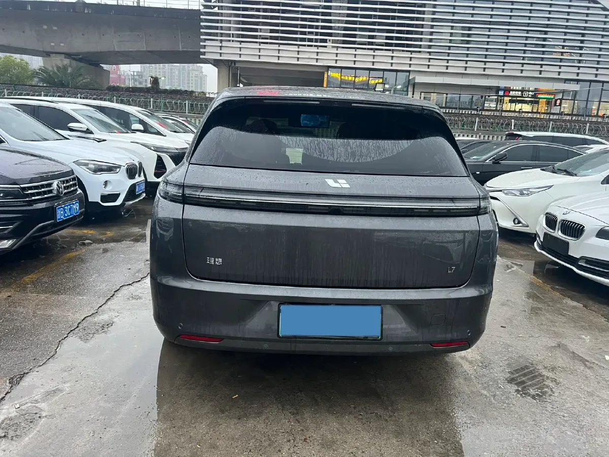 2023 Li L7 Range Extended 154HP REEV 40.9KWH,autocango,china used car exporter,china ev exporter,chinese used car exporter,chinese used ev exporter