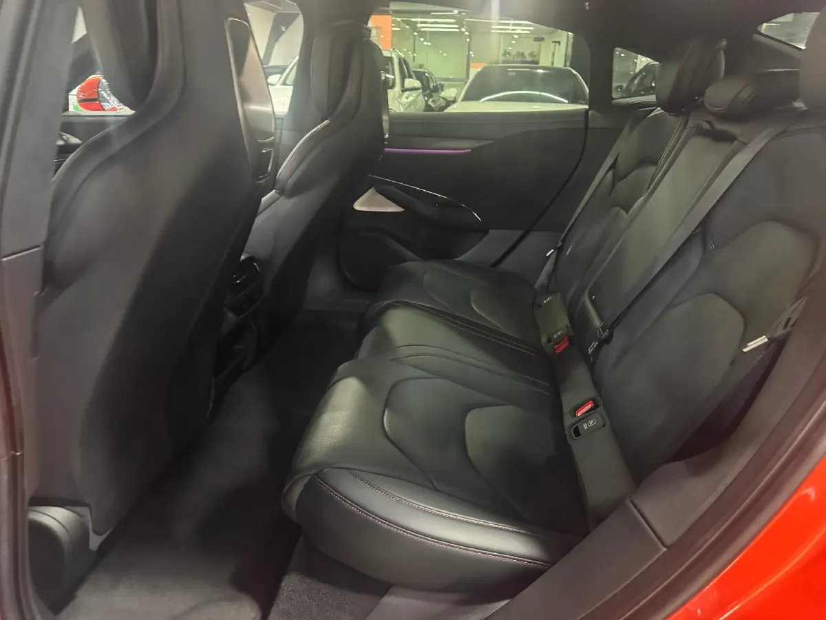 2024 MI SU7 BEV 101KWH,autocango,china used car exporter,china ev exporter,chinese used car exporter,chinese used ev exporter