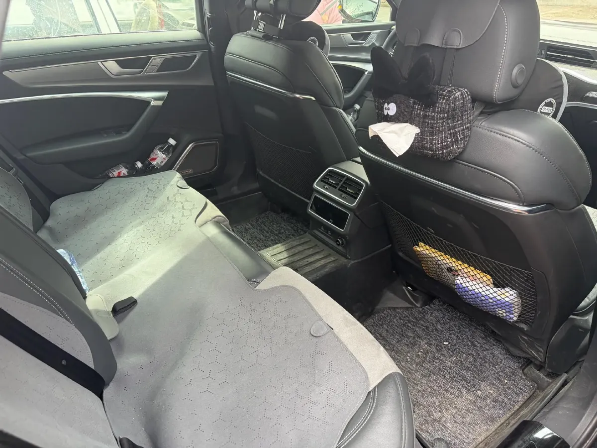 2024 Audi A6L 2.0T 245HP L4 7DCT,autocango,china used car exporter,china ev exporter,chinese used car exporter,chinese used ev exporter