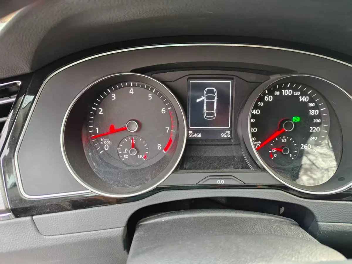 2020 Volkswagen Magotan 2.0T 186HP L4 7DCT,autocango,china used car exporter,china ev exporter,chinese used car exporter,chinese used ev exporter