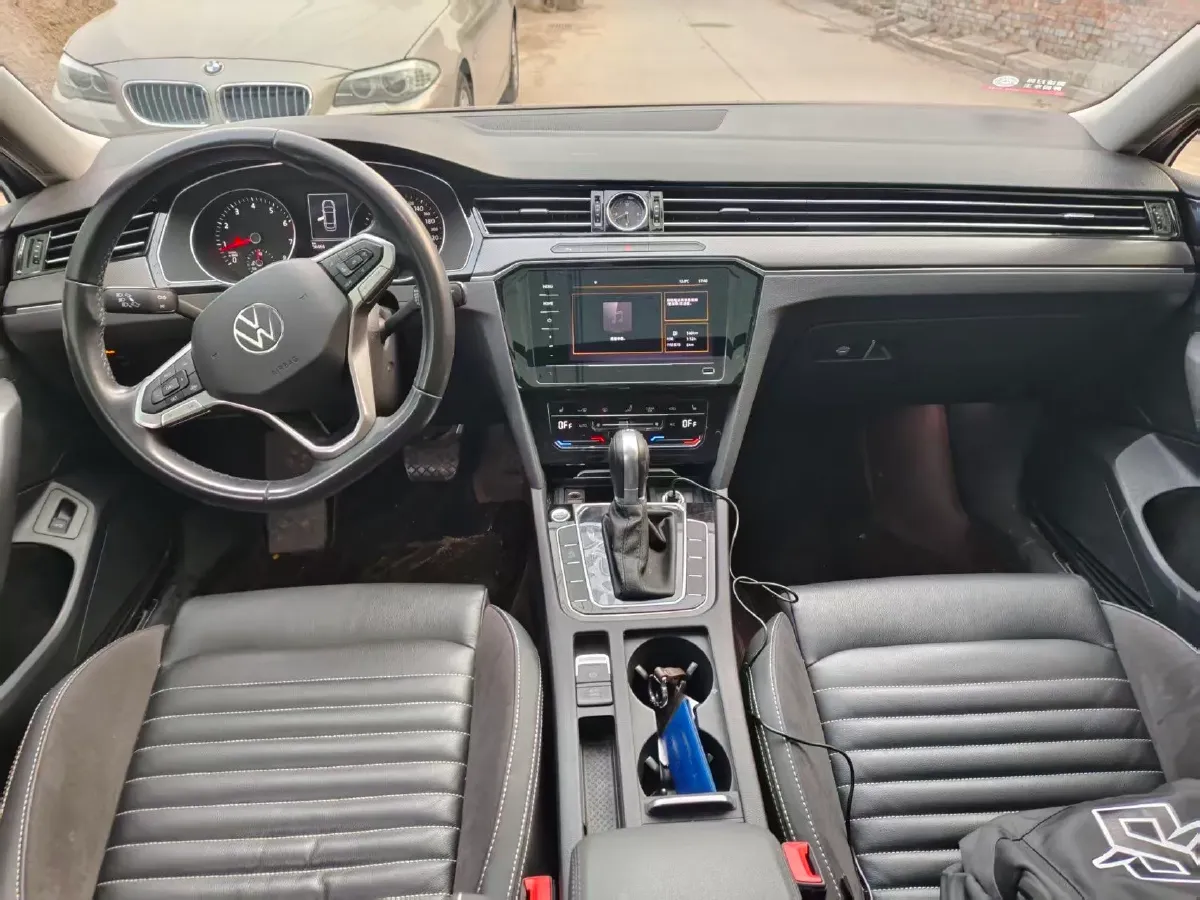 2020 Volkswagen Magotan 2.0T 186HP L4 7DCT,autocango,china used car exporter,china ev exporter,chinese used car exporter,chinese used ev exporter