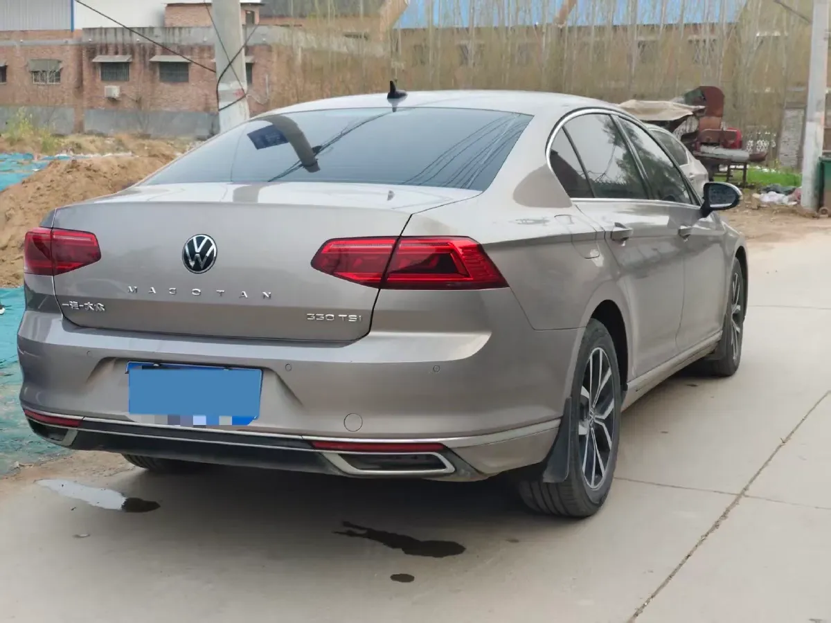 2020 Volkswagen Magotan 2.0T 186HP L4 7DCT,autocango,china used car exporter,china ev exporter,chinese used car exporter,chinese used ev exporter