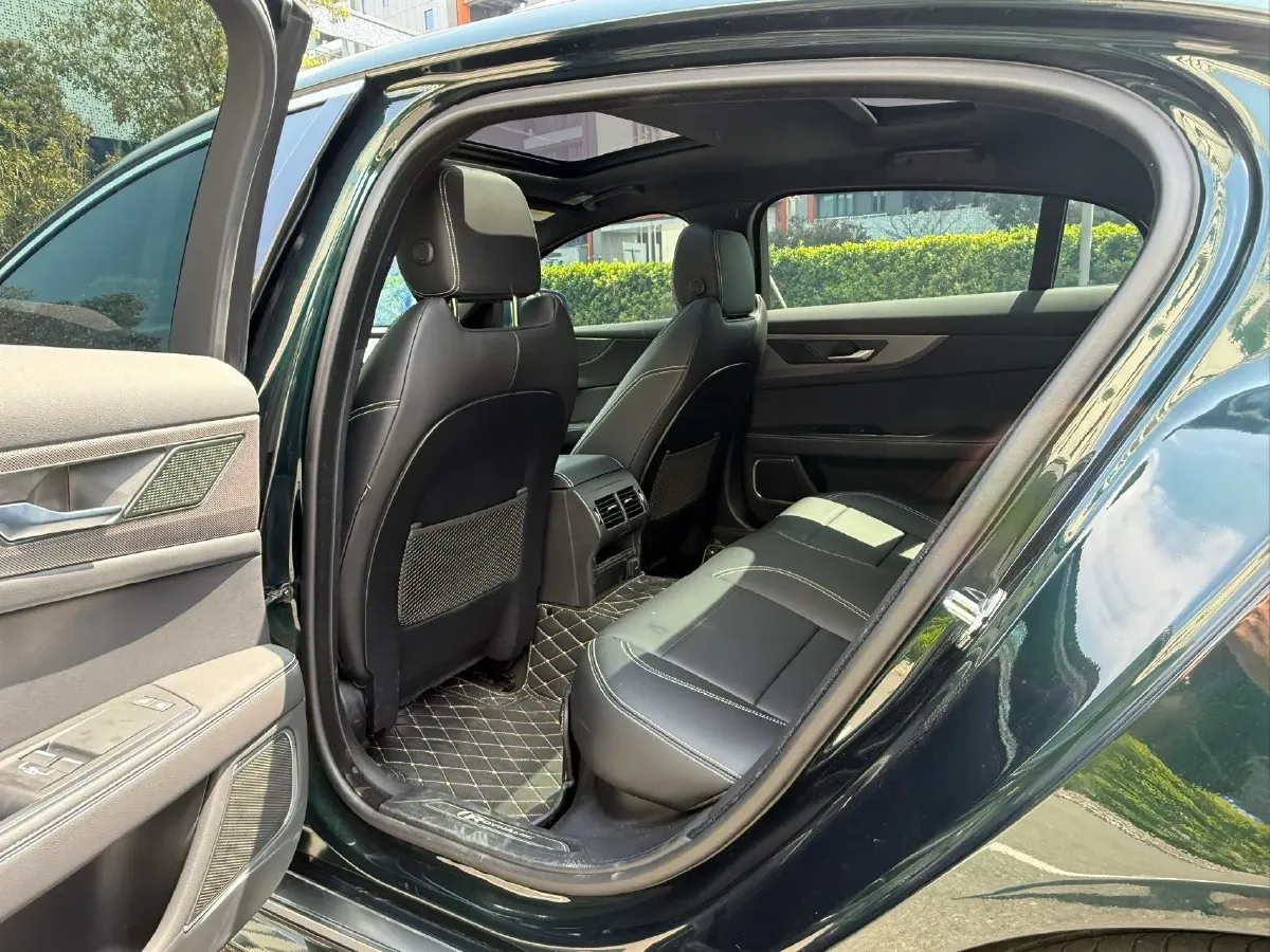 2023 Jaguar XEL 2.0T 250HP L4 8AT,autocango,china used car exporter,china ev exporter,chinese used car exporter,chinese used ev exporter