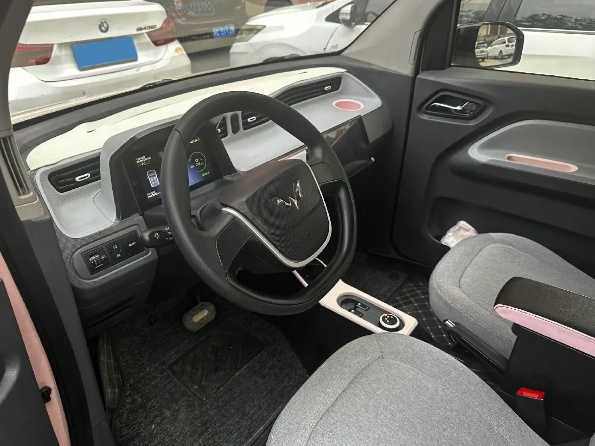 2021 WuLing HongGuang MINI EV BEV 13.9KWH,autocango,china used car exporter,china ev exporter,chinese used car exporter,chinese used ev exporter