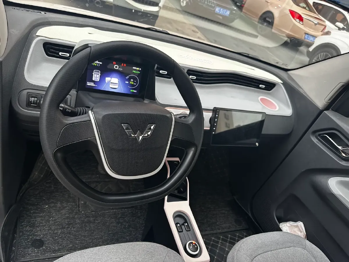 2021 WuLing HongGuang MINI EV BEV 13.9KWH,autocango,china used car exporter,china ev exporter,chinese used car exporter,chinese used ev exporter