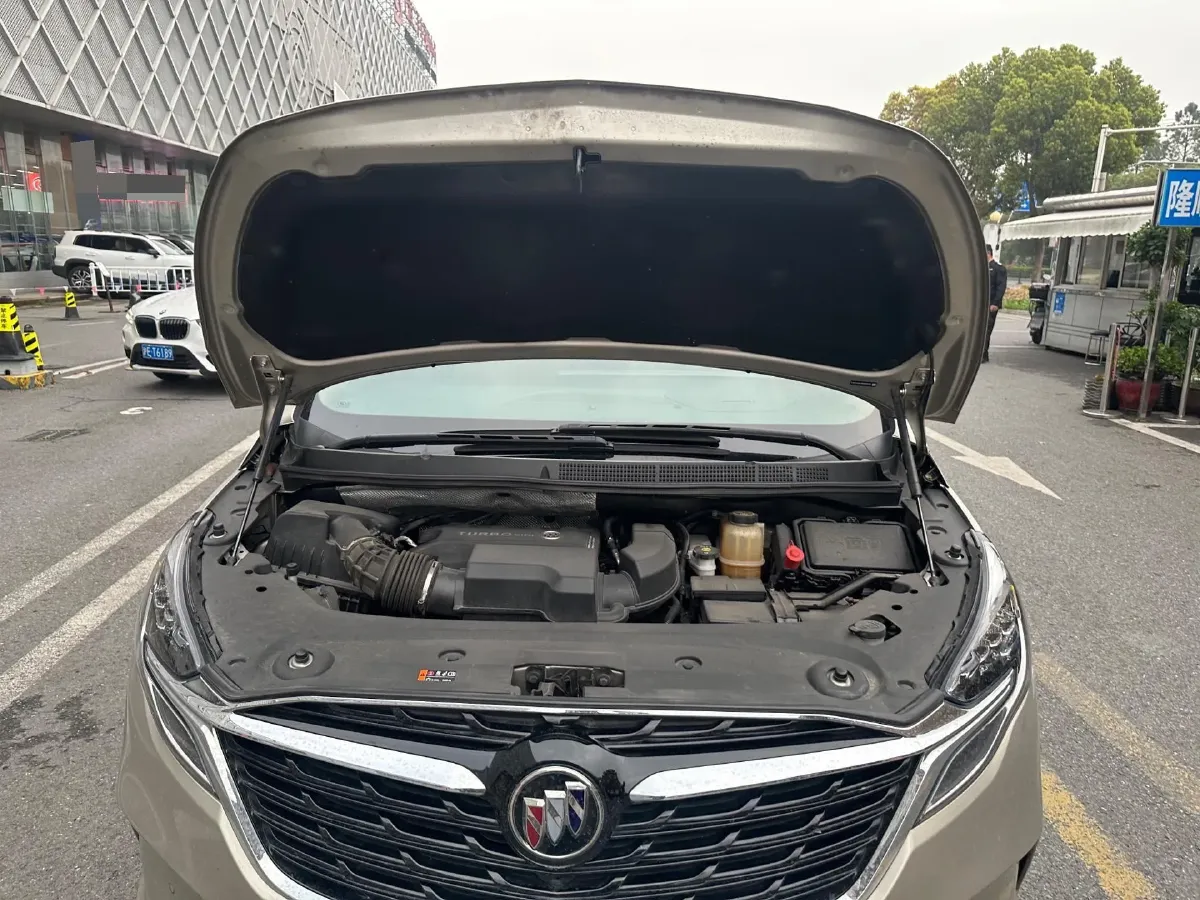2021 Buick GL8 2.0T 237HP L4 9AT,autocango,china used car exporter,china ev exporter,chinese used car exporter,chinese used ev exporter