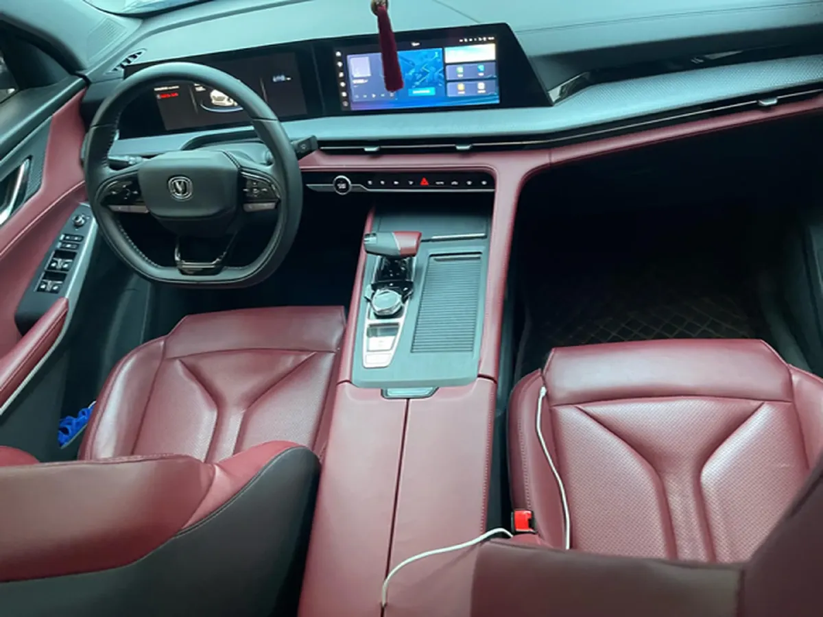 2022 ChangAn CS75 Plus 1.5T 188HP L4 8AT,autocango,china used car exporter,china ev exporter,chinese used car exporter,chinese used ev exporter