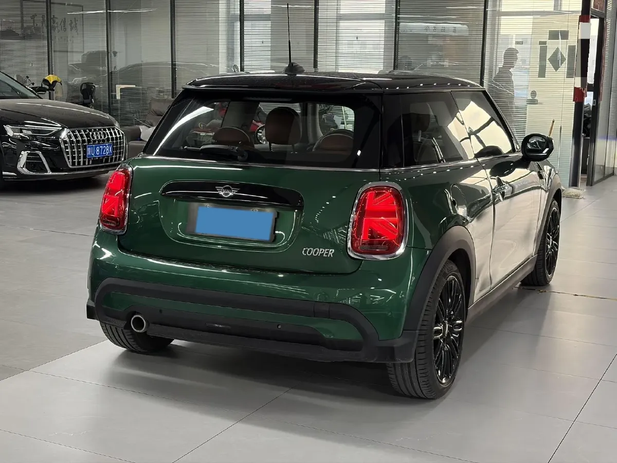 2022 MINI MINI 1.5T 136HP L3 7DCT,autocango,china used car exporter,china ev exporter,chinese used car exporter,chinese used ev exporter