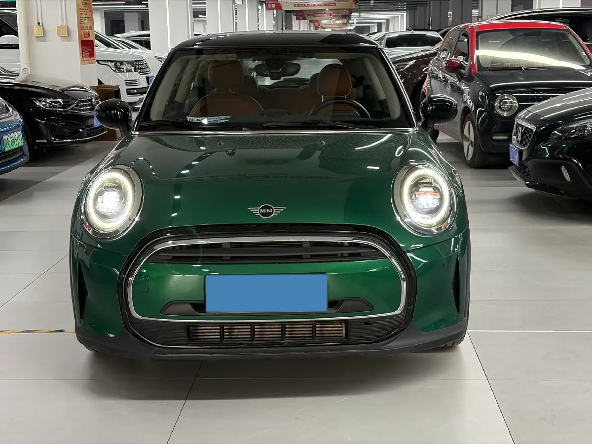 2022 MINI MINI 1.5T 136HP L3 7DCT,autocango,china used car exporter,china ev exporter,chinese used car exporter,chinese used ev exporter