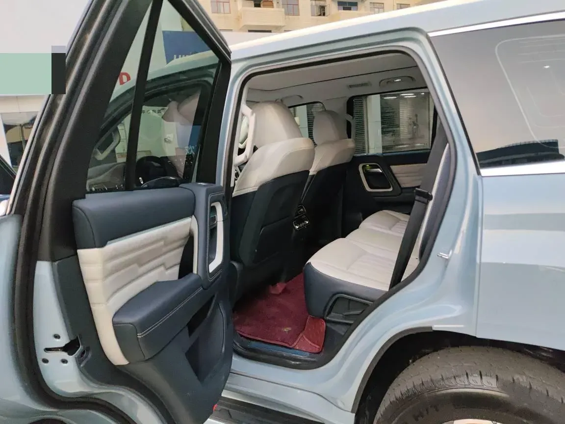 2022 Beijing BJ60 2.0T 267HP L4 8AT,autocango,china used car exporter,china ev exporter,chinese used car exporter,chinese used ev exporter